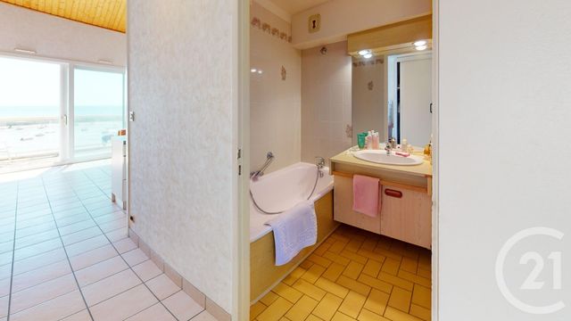 Appartement T2 à vendre - 2 pièces - 32.06 m2 - JARD SUR MER - 85 - PAYS-DE-LOIRE - Century 21 Océan Immobilier