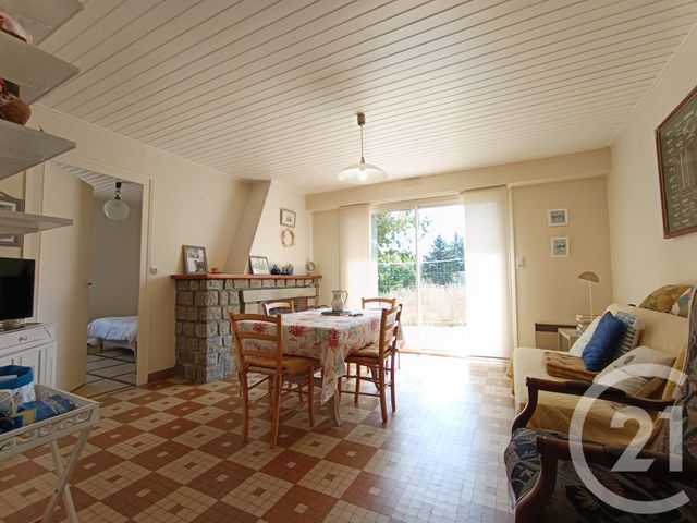 maison à vendre - 4 pièces - 75.78 m2 - ST HILAIRE LA FORET - 85 - PAYS-DE-LOIRE - Century 21 Océan Immobilier