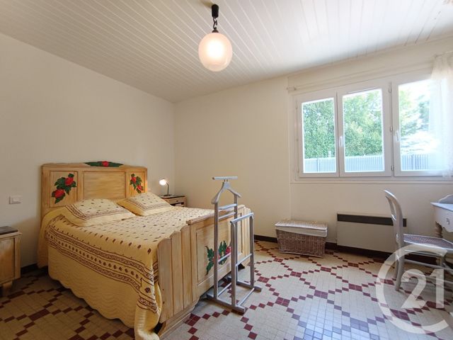 maison à vendre - 4 pièces - 75.78 m2 - ST HILAIRE LA FORET - 85 - PAYS-DE-LOIRE - Century 21 Océan Immobilier