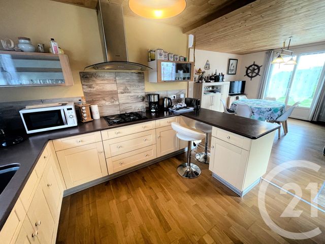 maison à vendre - 3 pièces - 69.0 m2 - ST HILAIRE LA FORET - 85 - PAYS-DE-LOIRE - Century 21 Océan Immobilier