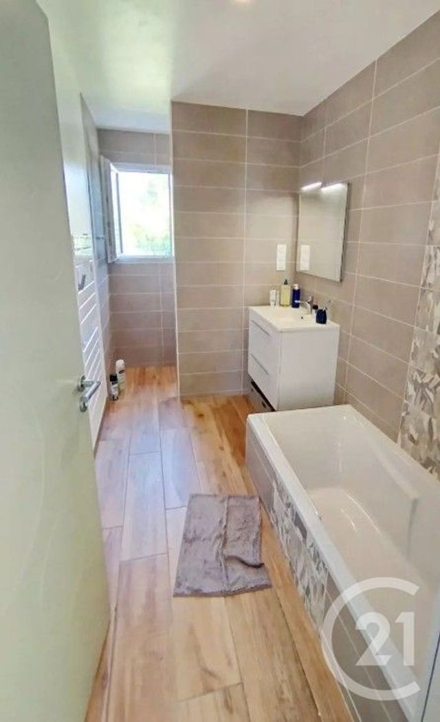 maison à vendre - 4 pièces - 67.95 m2 - AVRILLE - 85 - PAYS-DE-LOIRE - Century 21 Océan Immobilier