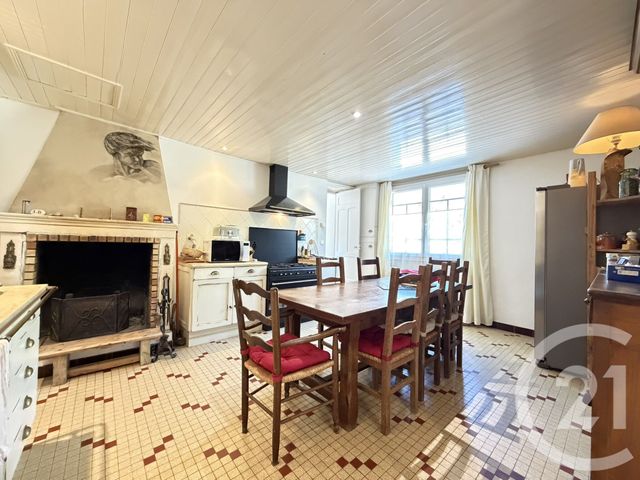 maison à vendre - 8 pièces - 94.35 m2 - LE BERNARD - 85 - PAYS-DE-LOIRE - Century 21 Océan Immobilier
