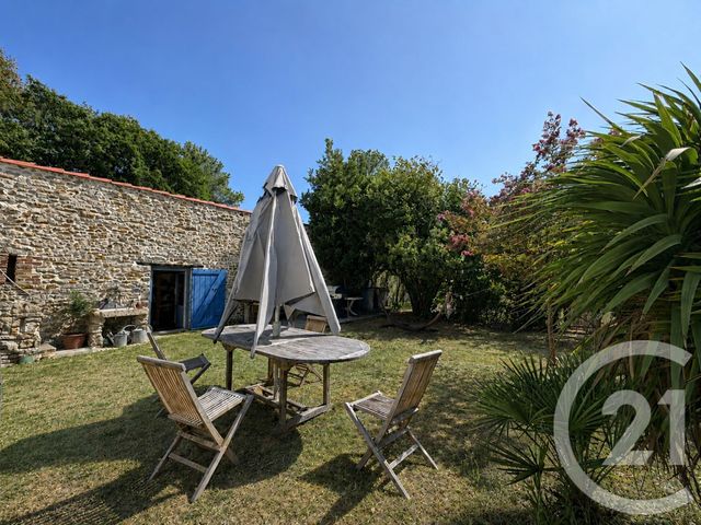 maison à vendre - 8 pièces - 94.35 m2 - LE BERNARD - 85 - PAYS-DE-LOIRE - Century 21 Océan Immobilier