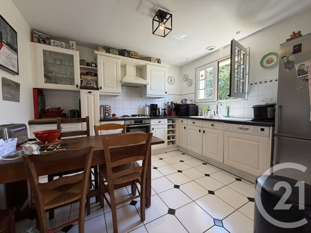 maison à vendre - 8 pièces - 164.5 m2 - ST VINCENT SUR JARD - 85 - PAYS-DE-LOIRE - Century 21 Océan Immobilier