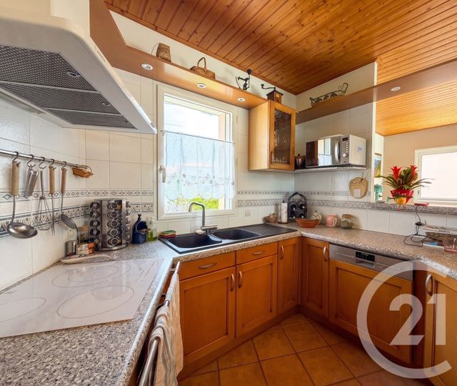maison à vendre - 7 pièces - 168.99 m2 - ST VINCENT SUR JARD - 85 - PAYS-DE-LOIRE - Century 21 Océan Immobilier
