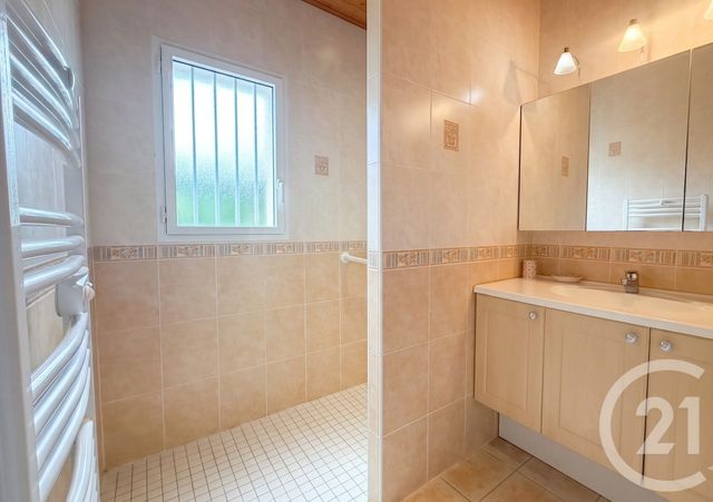 maison à vendre - 7 pièces - 168.99 m2 - ST VINCENT SUR JARD - 85 - PAYS-DE-LOIRE - Century 21 Océan Immobilier