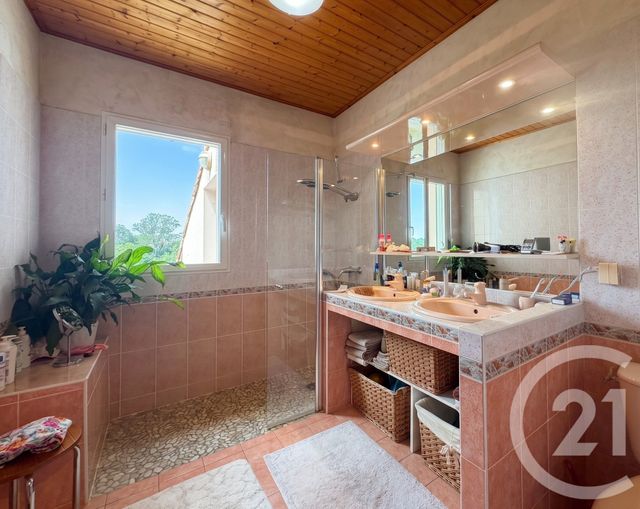 maison à vendre - 7 pièces - 168.99 m2 - ST VINCENT SUR JARD - 85 - PAYS-DE-LOIRE - Century 21 Océan Immobilier
