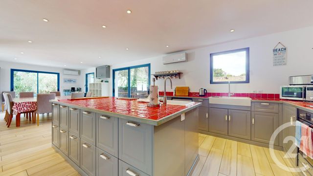 maison à vendre - 8 pièces - 218.17 m2 - LONGEVILLE SUR MER - 85 - PAYS-DE-LOIRE - Century 21 Océan Immobilier