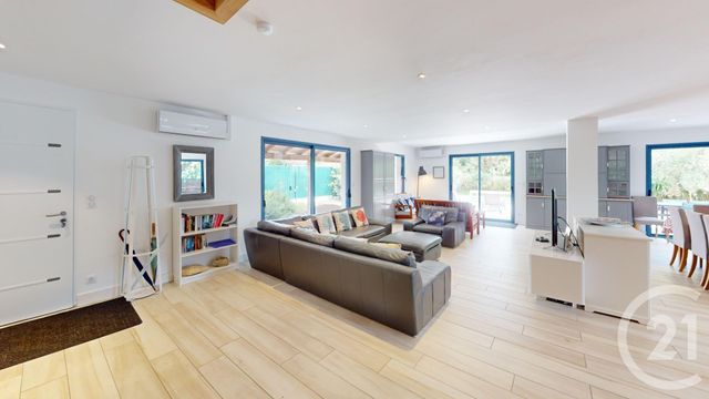 maison à vendre - 8 pièces - 218.17 m2 - LONGEVILLE SUR MER - 85 - PAYS-DE-LOIRE - Century 21 Océan Immobilier