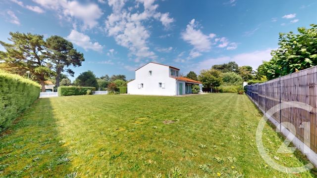 maison à vendre - 6 pièces - 128.87 m2 - ST VINCENT SUR JARD - 85 - PAYS-DE-LOIRE - Century 21 Océan Immobilier
