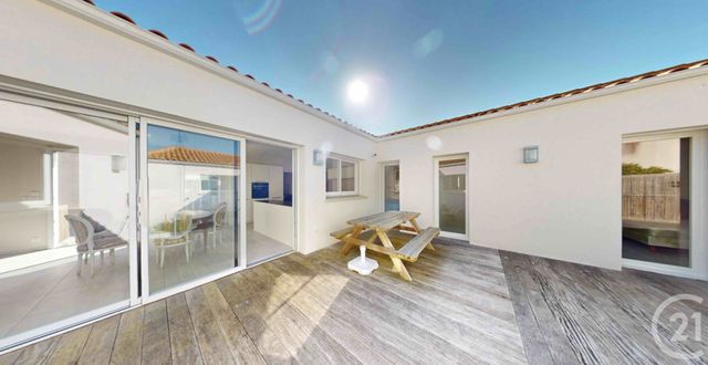 maison à vendre - 6 pièces - 130.1 m2 - LA TRANCHE SUR MER - 85 - PAYS-DE-LOIRE - Century 21 Océan Immobilier